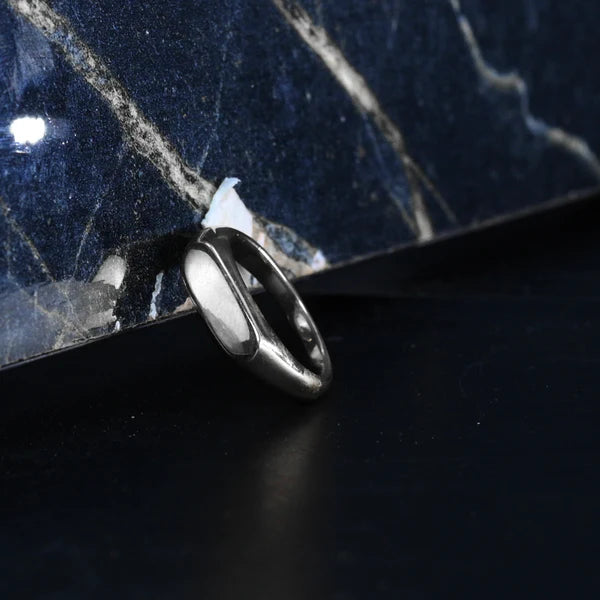 SIGNET RING - SILVER